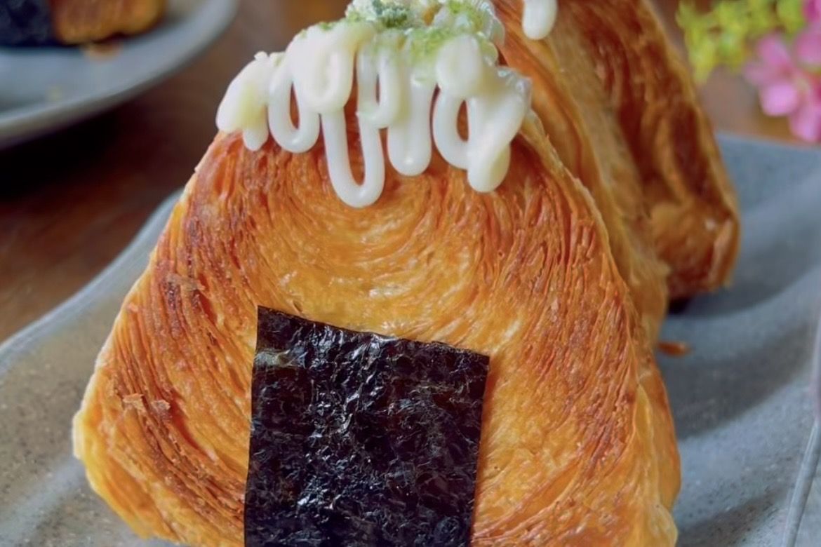 Cobain Yuk! Resep Cronigiri Garlic Cheese Chicken Mayo, Perpaduan Croissant dan Onigiri yang Bikin Candu