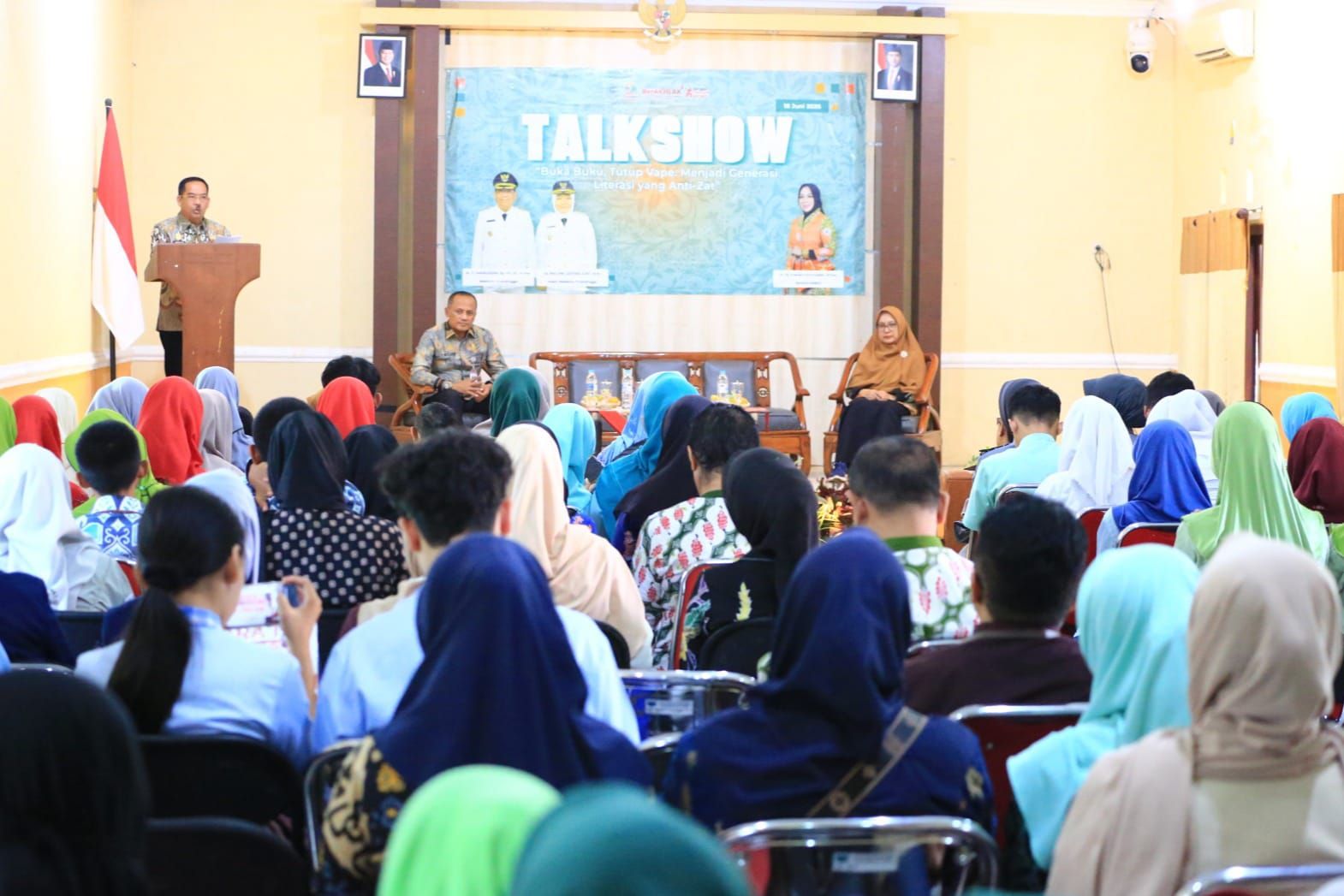 Pemkot Probolinggo Ajak Pelajar Gemar Membaca dan Jauhi Vape Lewat Talkshow “Buka Buku, Tutup Vape”