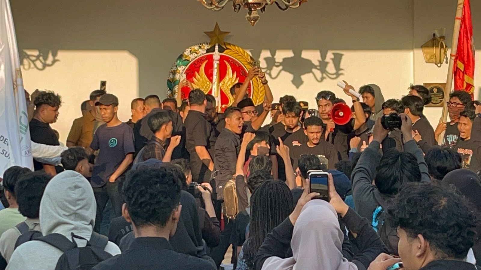 Kecewa Tak Bisa Masuk di DPRD DIY Saat Aksi, Forum BEM DIY Janjikan Bawa Massa Lebih Besar Selasa Besok