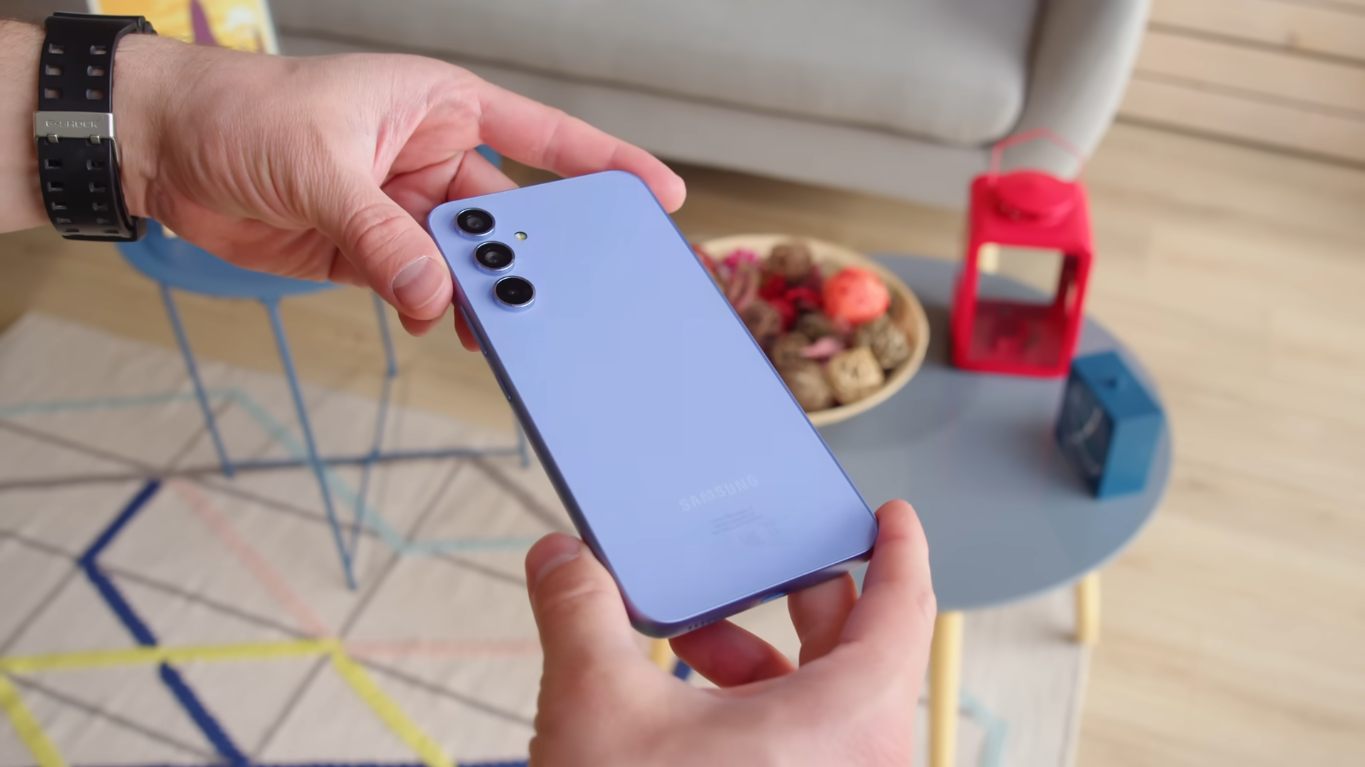 Masih Sanggup Bersaing? Apakah Samsung A54 di Tahun 2026 Masih Layak Dibeli?