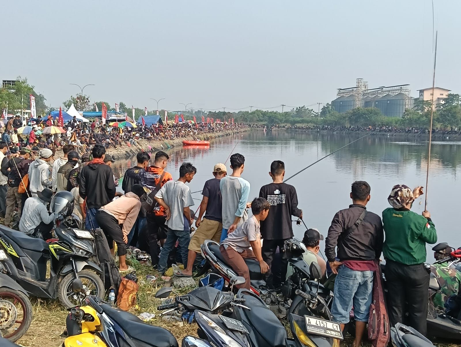 Ribuan Pemancing Ikuti Lomba Mancing Polres Serang di Danau Puspemkab