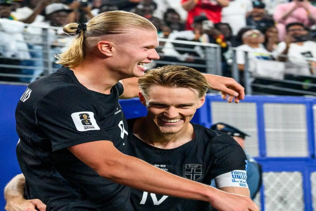 Erling Haaland Sumringah Usai Kembali Cetak Brace untuk Norwegia