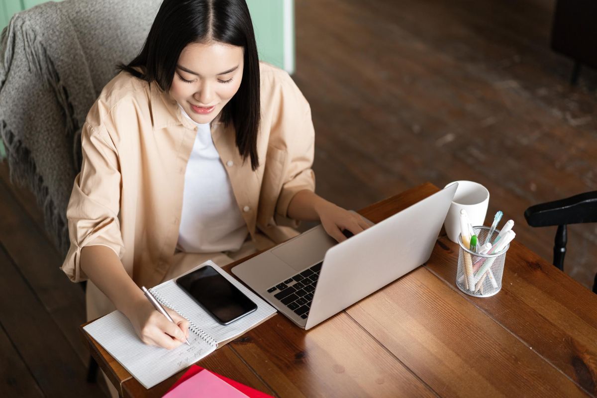 6 Tips Menentukan Topik Skripsi dengan Tepat: Minim Revisi, Lulus pun Tepat Waktu!