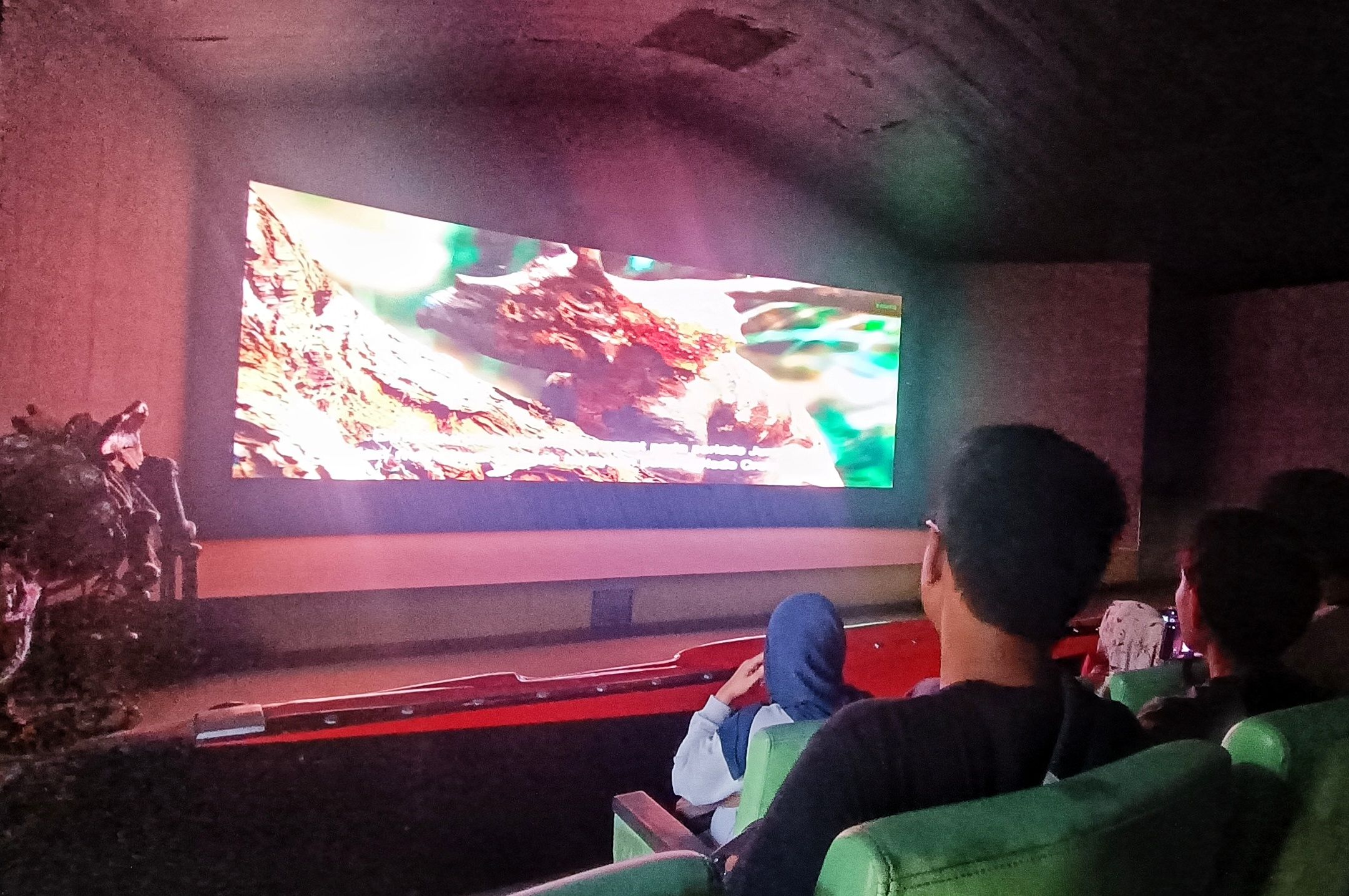 Bioskop Raksasa Dino Park Jatim Park 3 Jadi Magnet Wisatawan saat Musim Liburan