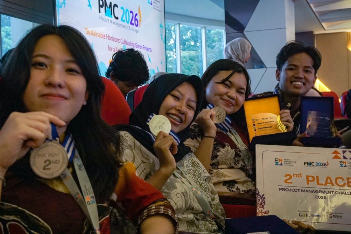 Berawal dari Krisis Sampah di Bandung, Mahasiswa UGM Pulang Bawa Juara 2 Ajang PMC 2026