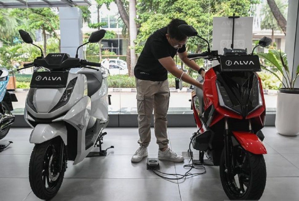 Alva Investasikan Lebih dari Rp1 Triliun untuk Percepat Ekosistem Motor Listrik di Indonesia