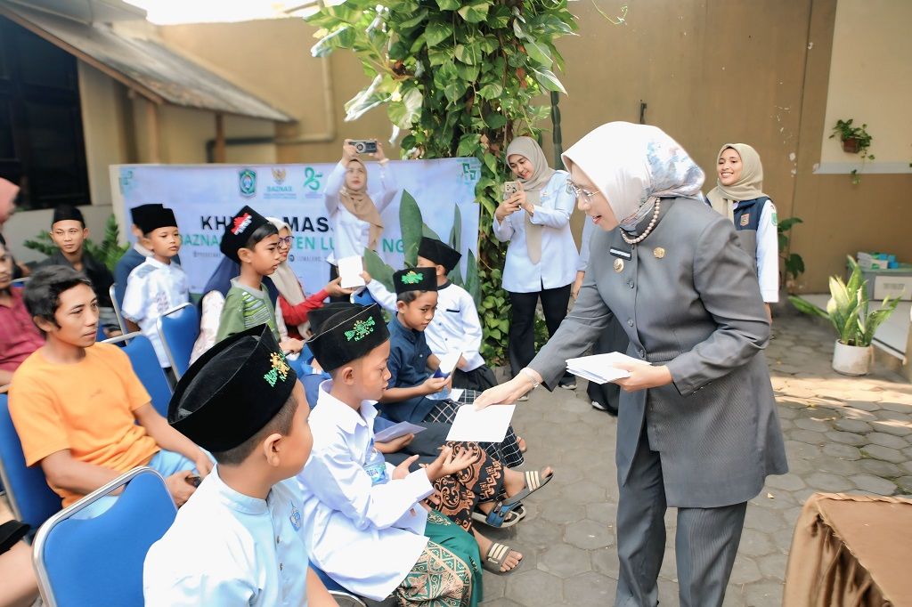 BAZNAS Lumajang Gelar Sunat Massal Gratis untuk 27 Anak, Bupati Bunda Indah Beri Dukungan Langsung