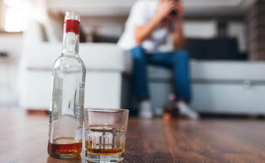 Enggak Cuma Merusak Hati, Alkohol Berlebihan Ternyata Bisa Mempercepat Penuaan Otak