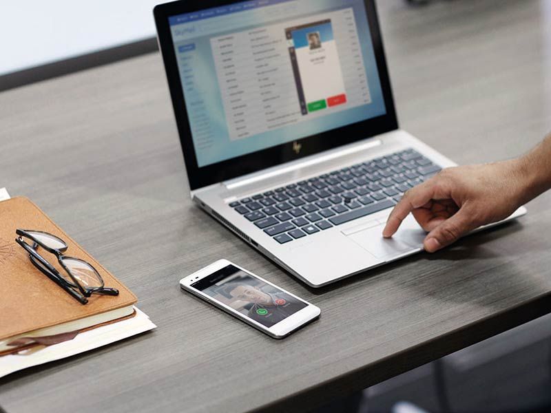 Apa Persamaan HP dan Laptop? Ini 5 Komponen yang Wajib Ada