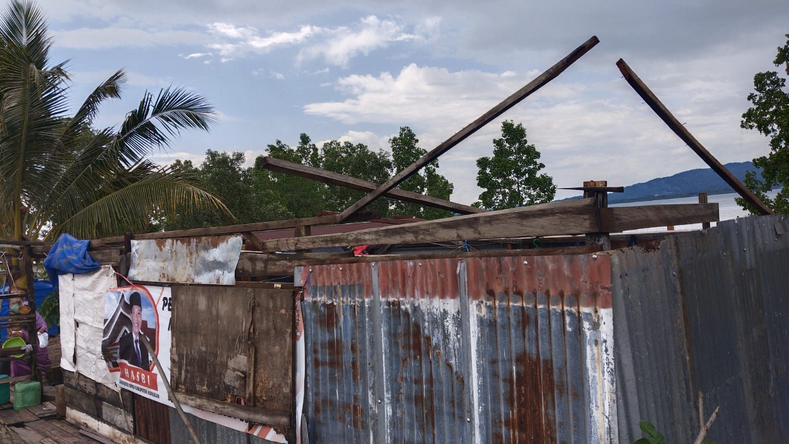 Cuaca Ekstrem Terjang Selisun, Enam Rumah dan Tempat Usaha Rusak