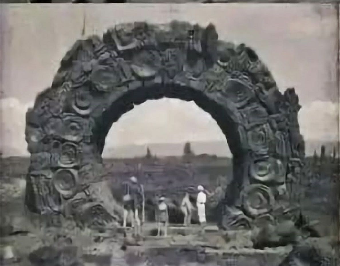 Benarkah Ada 50 Portal Dimensi di Bumi? Ini Penjelasan dari RUmor yang Beredar dan Pandangan Ilmiahnya