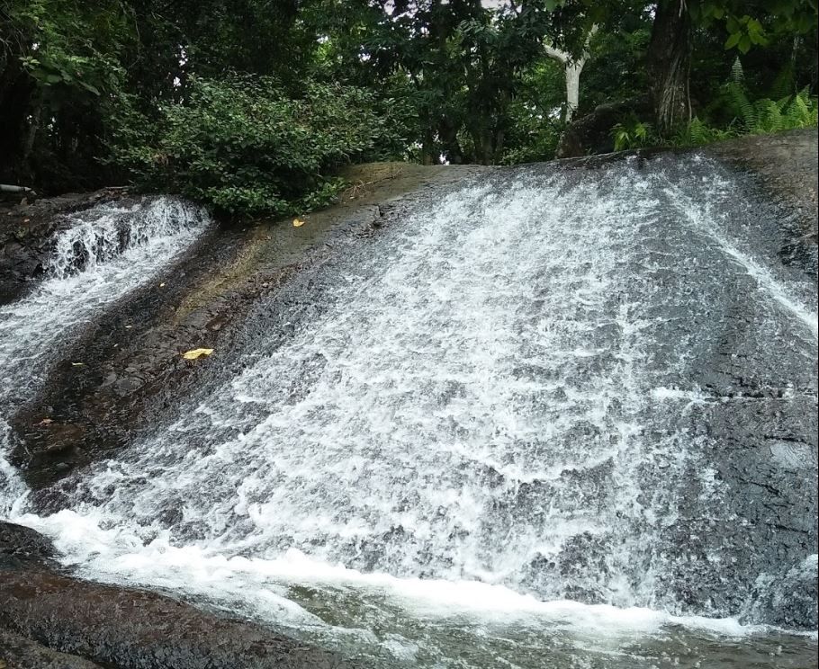 Pesona Air Terjun Tumpang Dua Kotabaru: Rute, Tiket, dan Daya Tarik Wisata