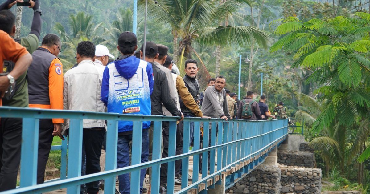 Bupati Probolinggo Tinjau Pembangunan Jembatan Pascabanjir di Tiris dan Krucil, Target Rampung Tahun 2026