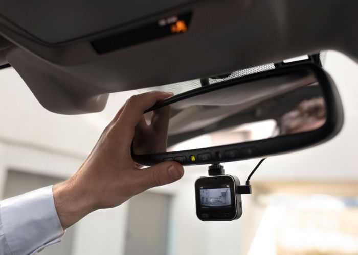 Ini Alasan Penting Kenapa Mobil Wajib Pakai Dashcam