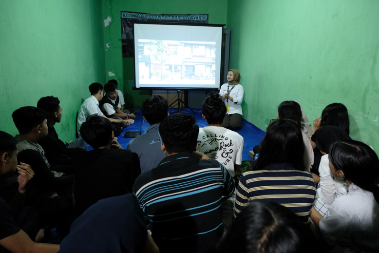 Ubah Main Medsos Jadi Produktif, Telkom University Latih Pemuda Gumuruh Produksi Konten Edukasi