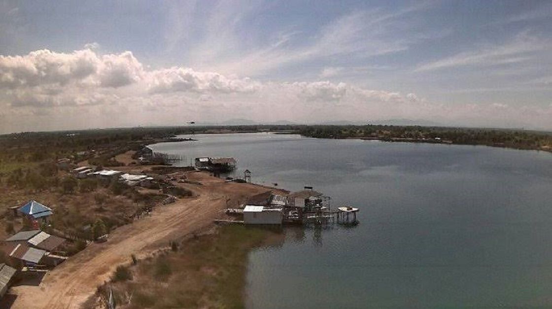 Pesona Danau Caramin Banjarbaru: Eksotisme Danau Biru Bekas Galian Tambang Intan