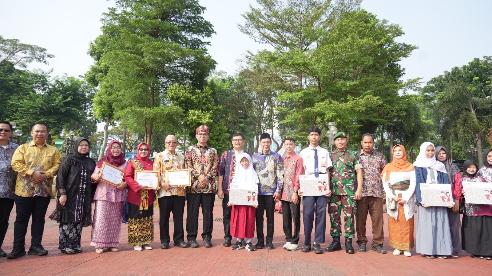 Peringati Harganas ke-33, Pemkab Bogor Tegaskan Keluarga Fondasi Indonesia Emas 2045