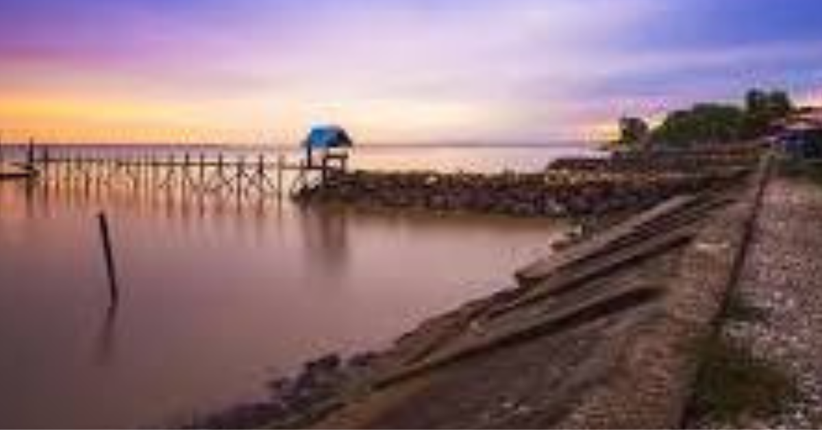4 Pantai Terbaik di Kota Dumai untuk Liburan Keluarga, Pesona Bahari Selat Malaka yang Wajib Dikunjungi