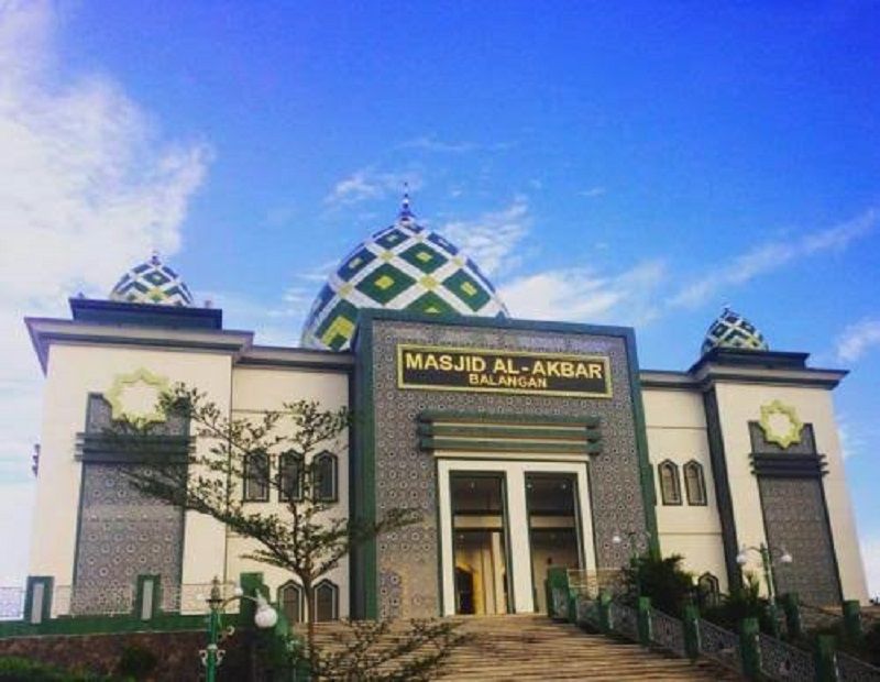 Masjid Al-Akbar Balangan: Kemegahan Wisata Religi dan Ikon Kebanggaan Bumi Sanggam