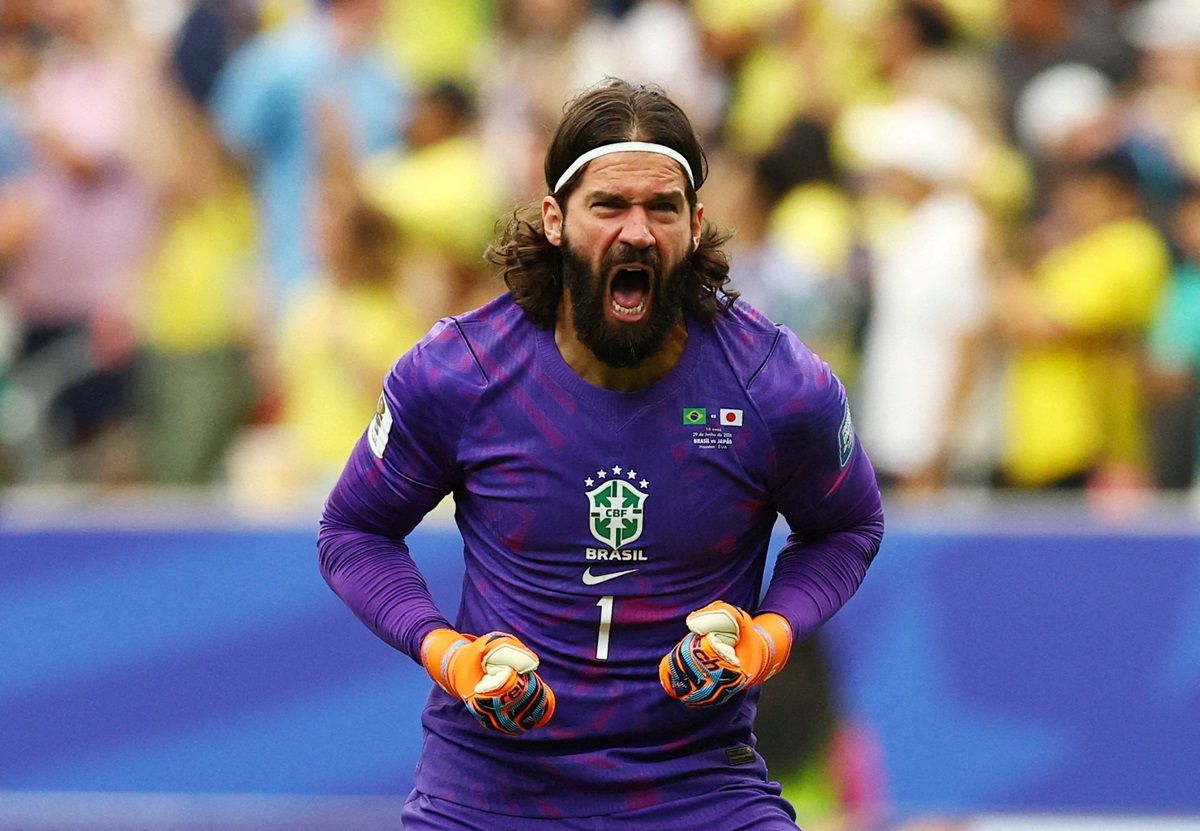 Sweeper Keeper Adalah? Ini Pengertian dan Contohnya di Sepak Bola Modern!
