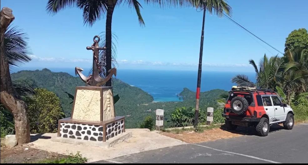 Pantai Bowele, Surga Bahari di Selatan Malang yang Menawarkan Tiga Pantai dalam Satu Perjalanan