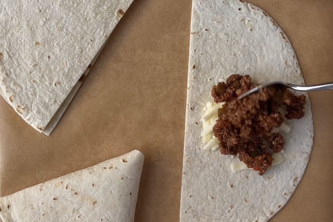 Resep Baked Beef Pockets Super Lumer, Camilan Tortilla Isi Daging yang Bikin Ketagihan