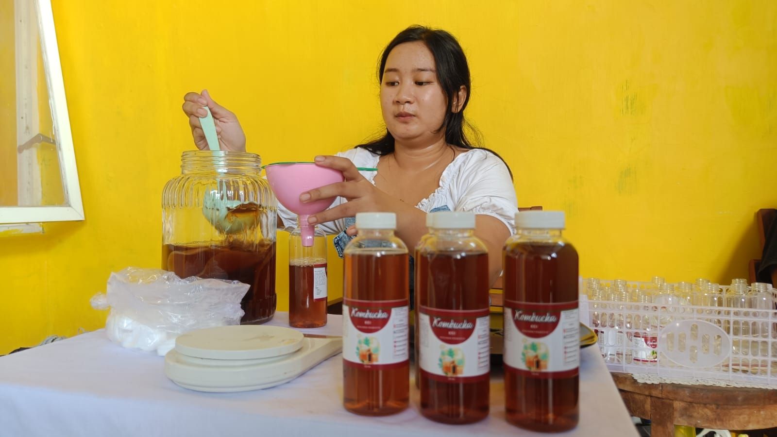 UMKM Rumahan Pasarkan Minuman Kombucha, Ungkap Manfaat Kesehatan dan Keuntungan Finansialnya