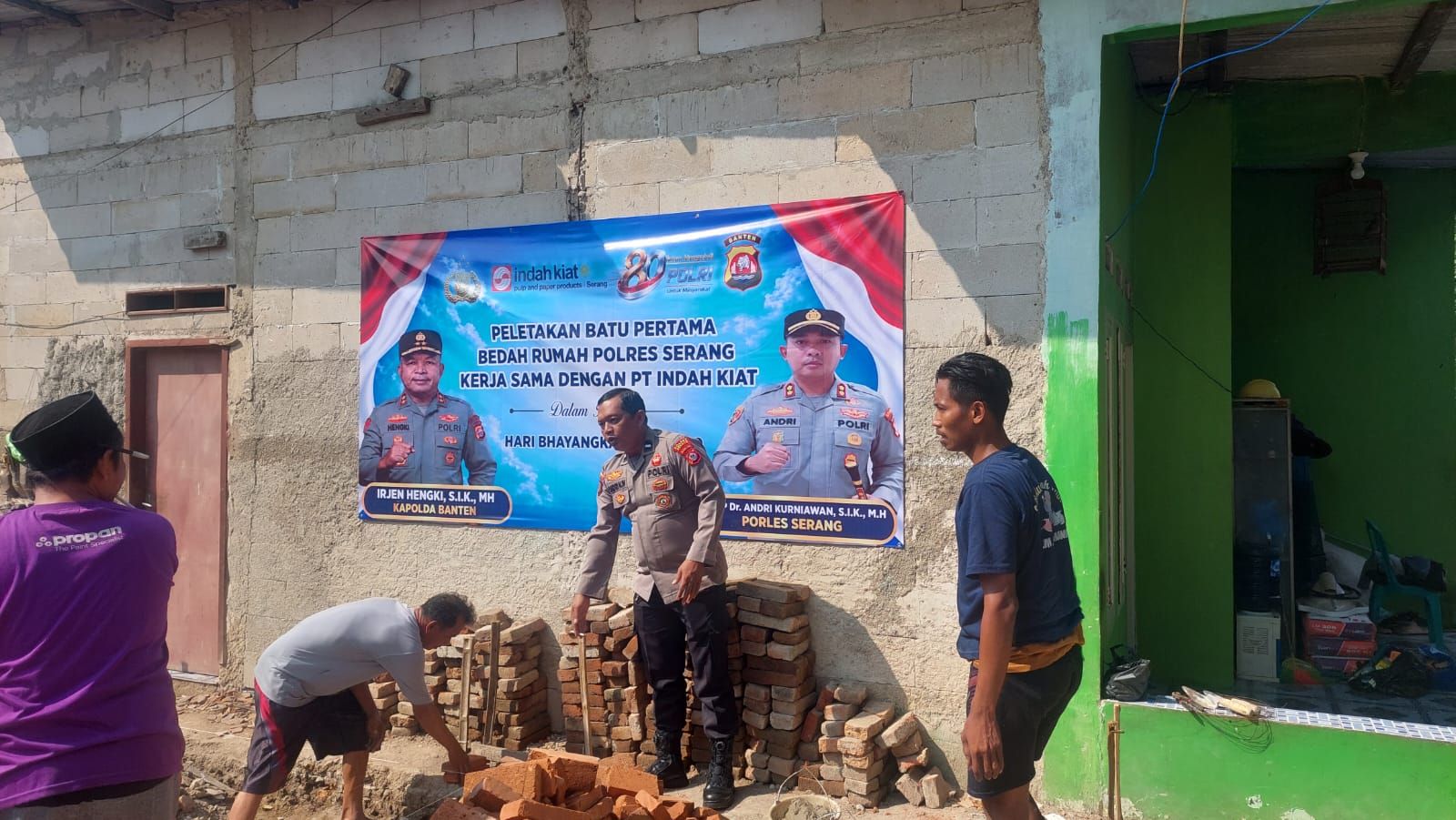 Polres Serang Kembali Bedah Rumah Milik Buruh Srabutan Warga Pamarayan