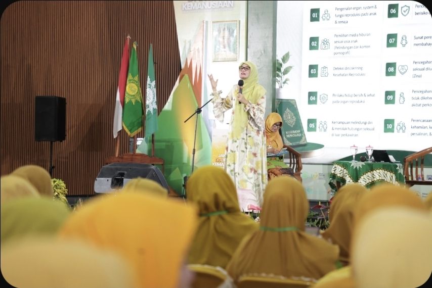 Keluarga Berperan Penting dalam Bentuk Karakter Anak Cegah Pernikahan Dini