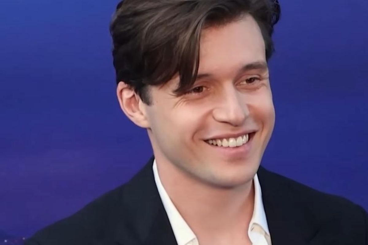 Nick Robinson Jadi Sorotan di Voicemails for Isabelle, Ini Biodata dan Pacarnya!