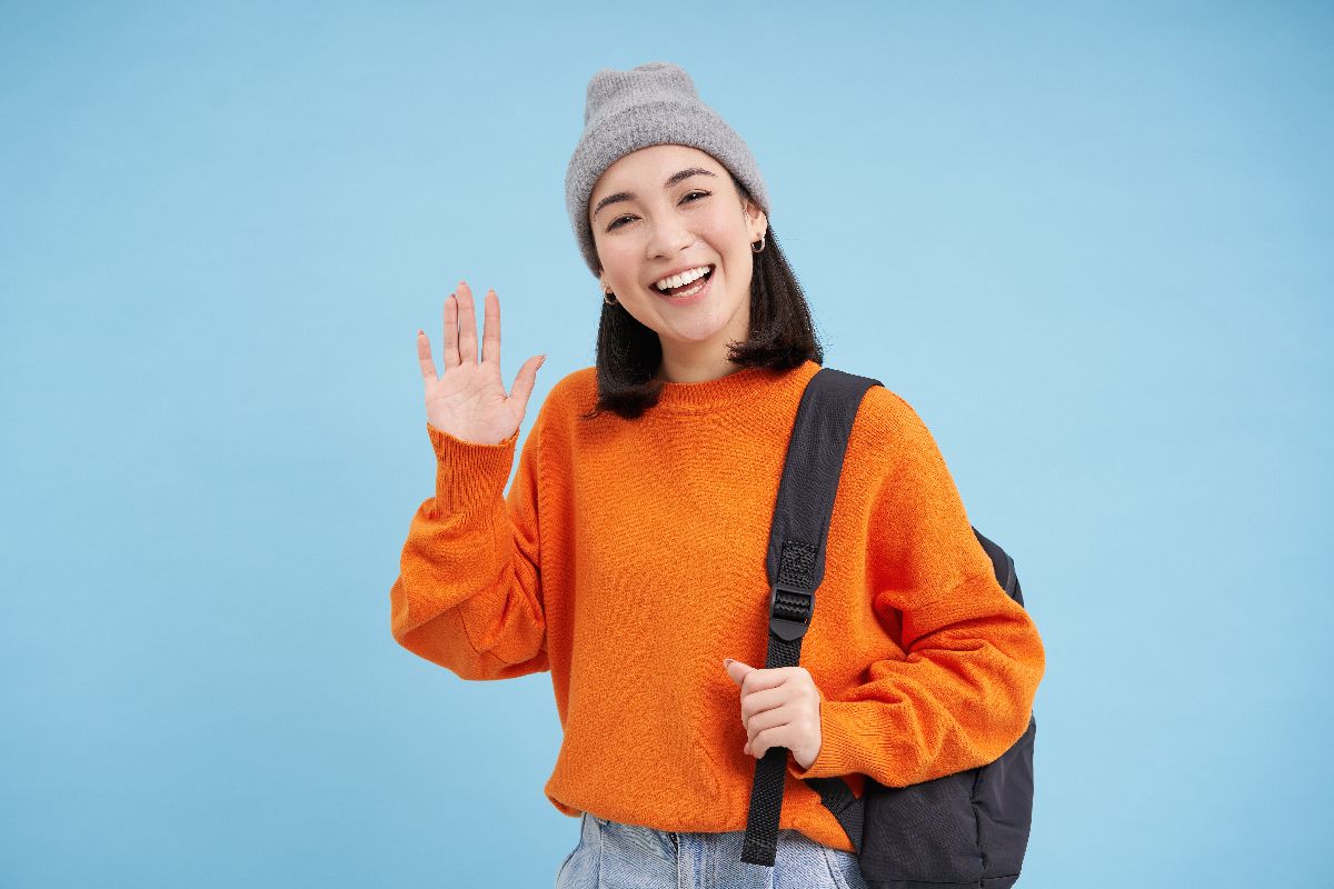 6 Zodiak yang Paling Gampang Disukai, Friendly Banget!