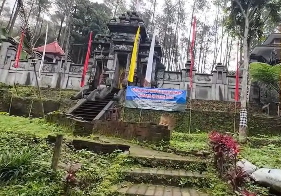Viral Pesugihan Gunung Kawi: Kesaksian Mantan Asisten Artis dan Penjelasan Kuncen Kembali Jadi Sorotan