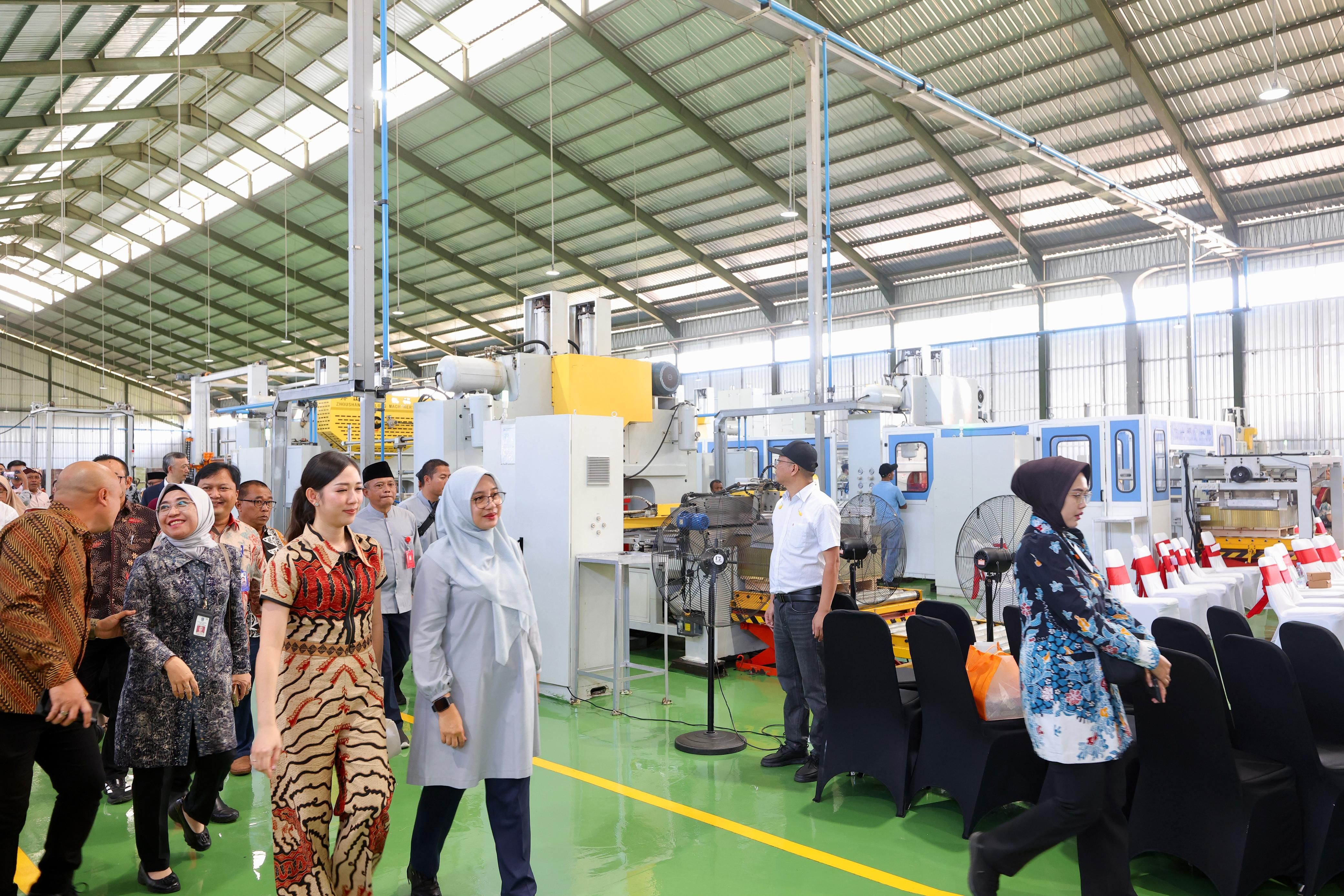 Investasi Rp200 Miliar Masuk Banyuwangi, Pabrik Kemasan Kaleng Modern Resmi Beroperasi di Muncar