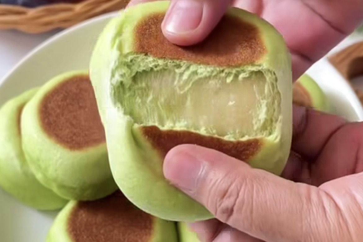 Anti Gagal! Begini Cara Membuat Roti Teflon Pandan yang Lembut dan Wangi Seperti Bakery