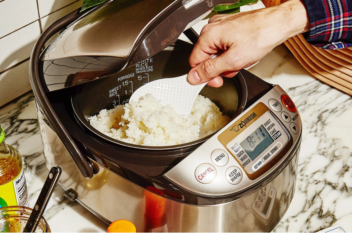 Cara Bersihkan Rice Cooker dengan Benar, Nasi Gak Gampang Basi