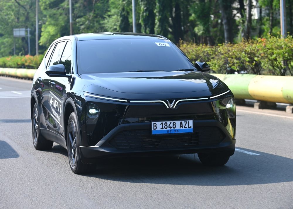 VinFast VF MPV 7 Andalkan Kabin Luas dan Jarak 450 Km