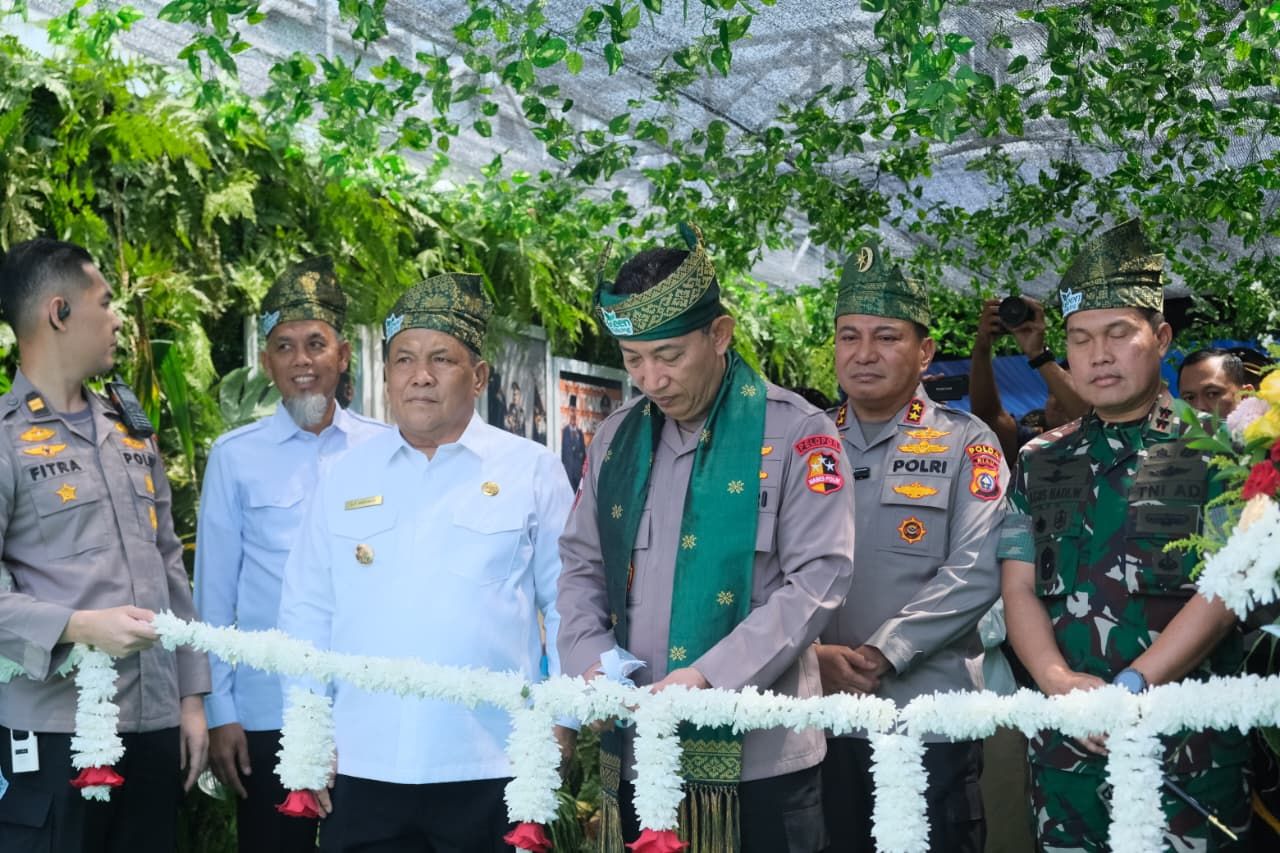 Kapolri Listyo Sigit Resmikan 80 Jembatan Merah Putih Presisi Tahap II di Riau, Total 110 Jembatan Rampung Dibangun