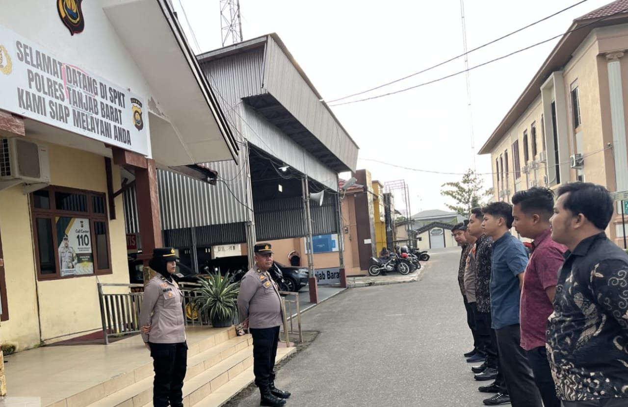 Tingkatkan Pelayanan Publik, Polres Tanjab Barat Siagakan SPKT dan Call Center 110 Selama 24 Jam