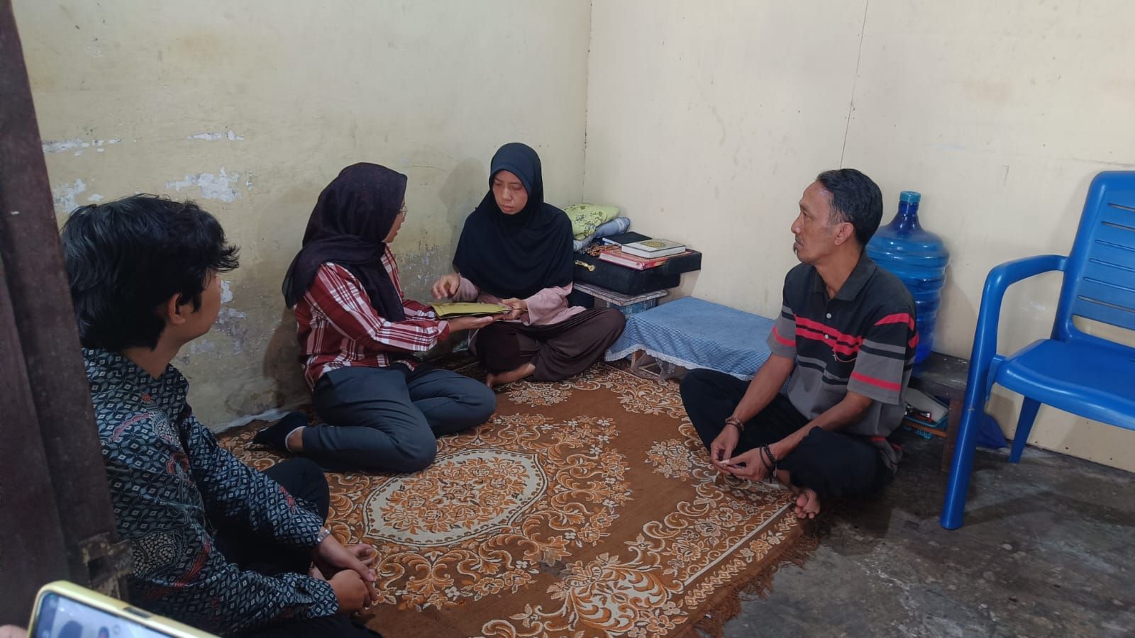 Sikapi Viral Potret Kemiskinan Warga Tengah Kota Jember, Dinsos Sebut Masih Masuk Desil 5 dan Minta Diusulkan Lewat Muskel