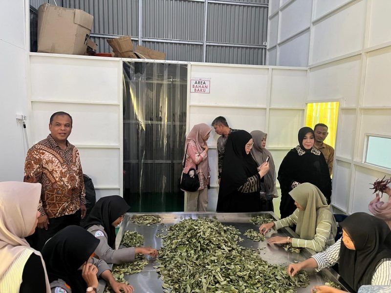 Illiza Kunjungi UMKM Capli Sambal Ijo, Dorong Produk Lokal Banda Aceh Tembus Pasar Nasional