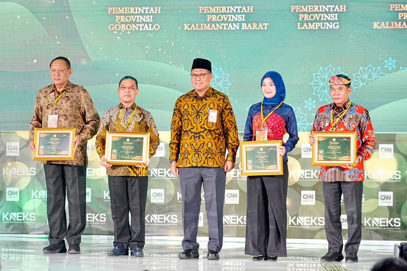 Prestasi Nasional Lagi! Gubernur Bawa Kaltara Raih Dua Penghargaan Anugerah Adinata Syariah 2026