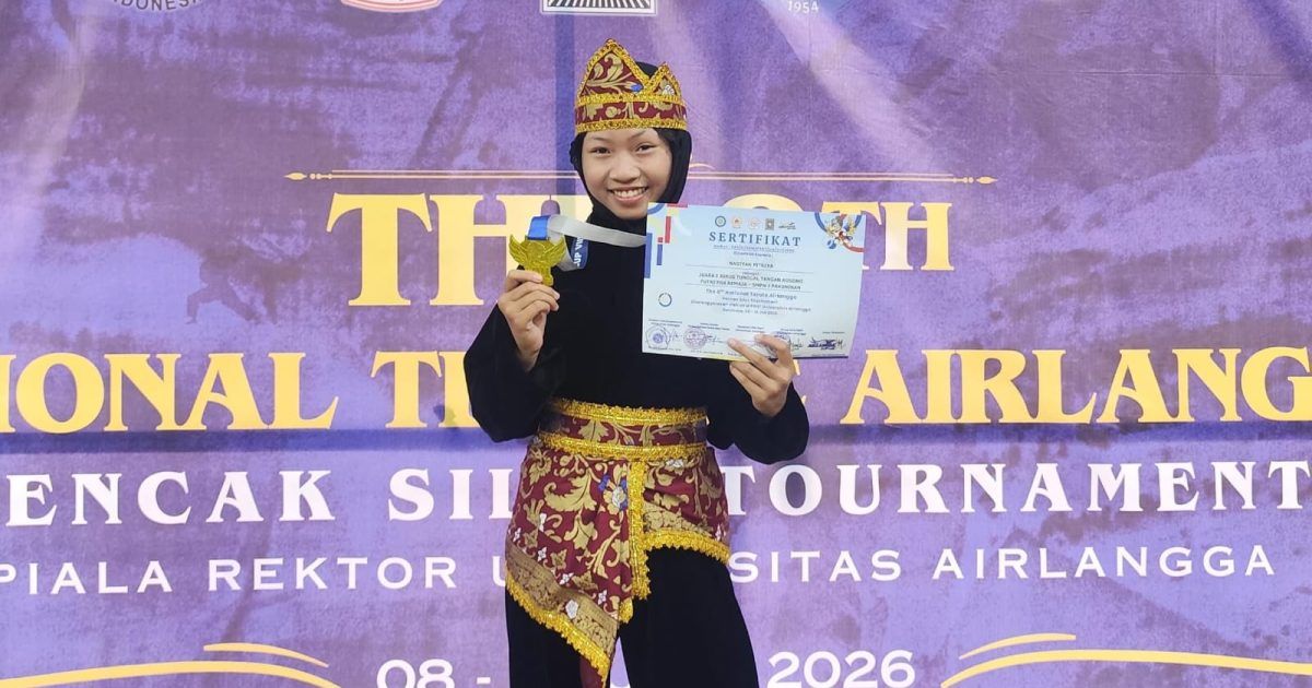Siswi SMPN 1 Pakuniran Raih Medali Emas Airlangga Cup VIII 2026, Harumkan Nama Kabupaten Probolinggo