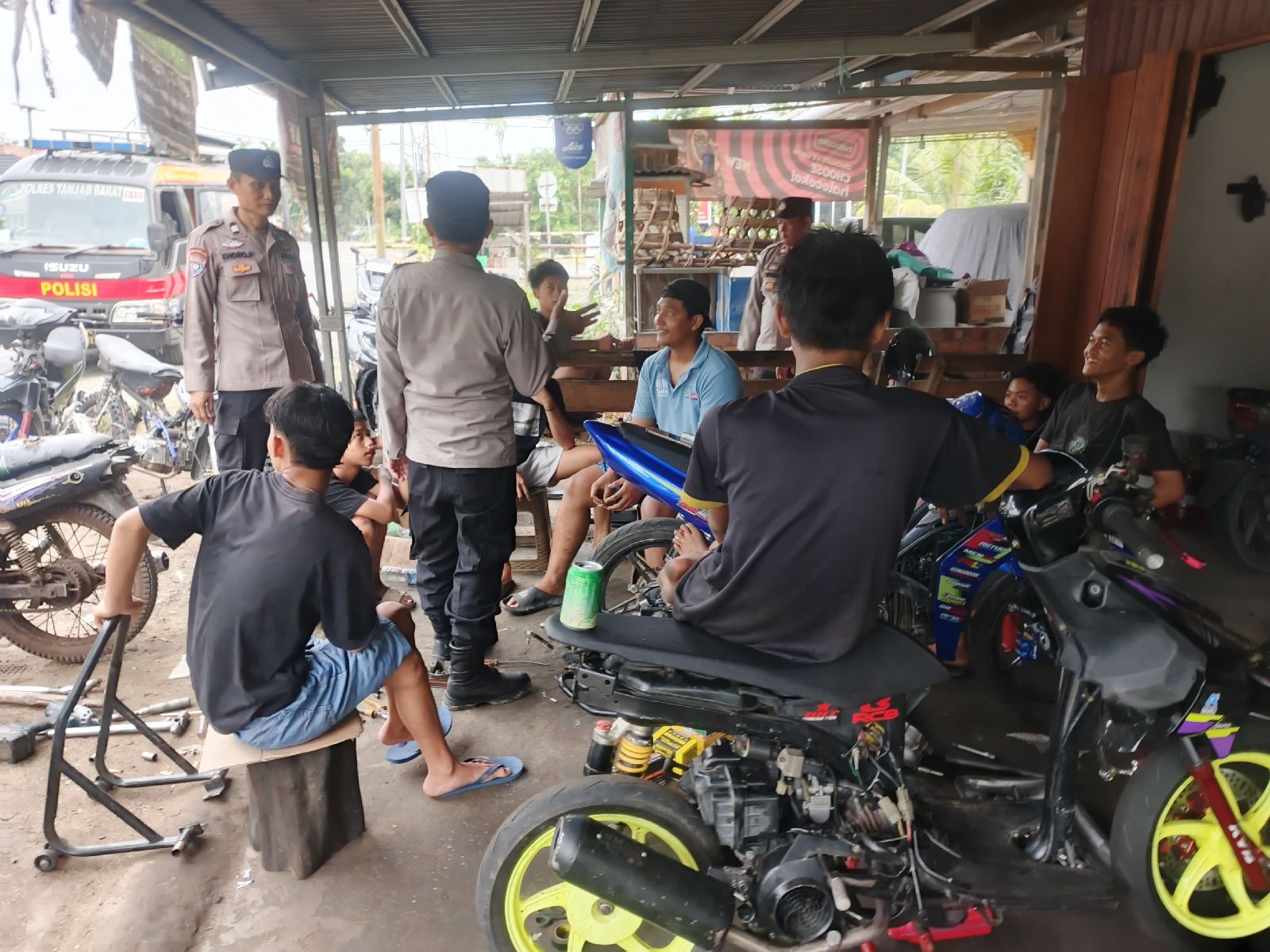 Tekan Angka Kriminalitas Jalanan, Polres Tanjab Barat Gencar Sosialisasi Bahaya Geng Motor ke Sekolah