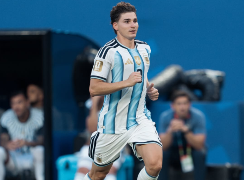 Jelang Laga Lawan Inggris, Julian Alvarez Sebut Laga Semifinal Piala Dunia Selalu Sulit