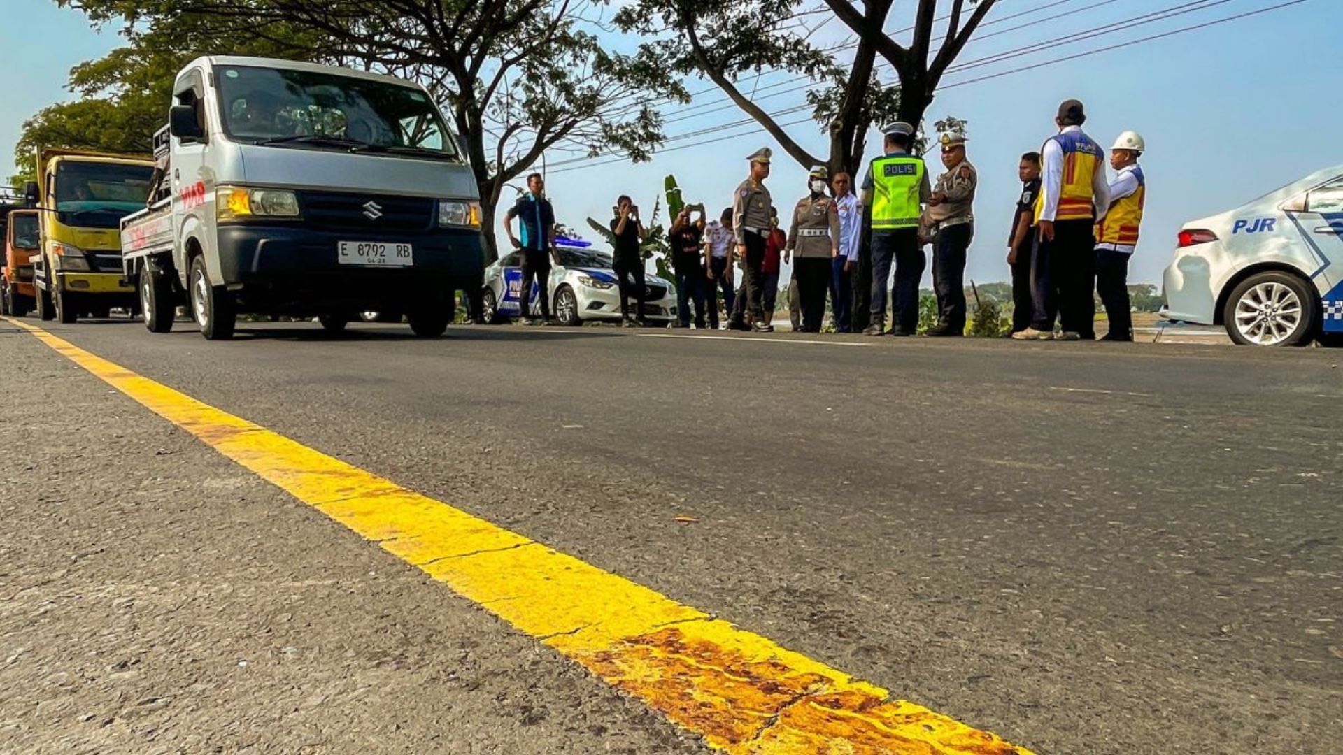 Korban Tewas Kecelakaan Beruntun di Pantura Indramayu Bertambah Jadi 12 Orang