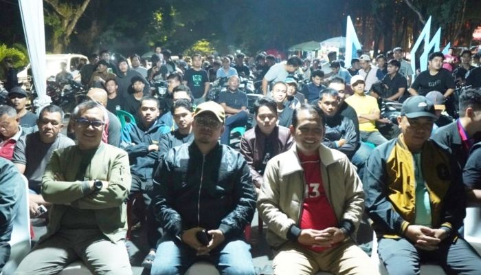 Seru Abis! Nobar Bola Gembira Diskominfo Merangin Disambut Antusias Luar Biasa Warga Bumi Tali Undang Tambang Teliti