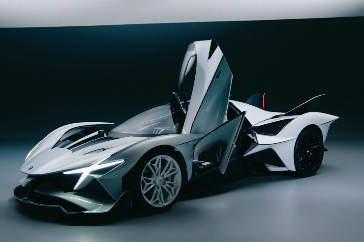 Spesifikasi Apollo Evo Caribbean Dragon, Hypercar V12 yang Diproduksi 10 Unit Saja!
