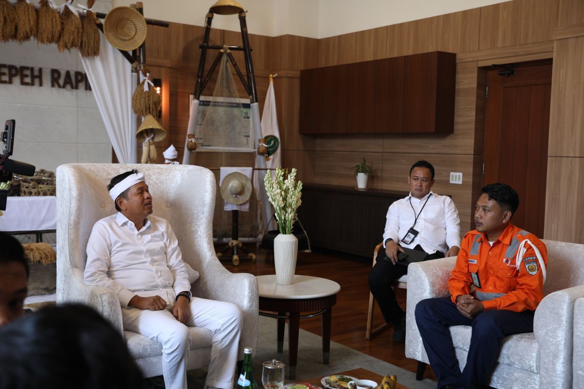 KAI: Perhatian Gubernur Jabar Jadi Penyemangat Petugas Perlintasan Pasca Pengeroyokan