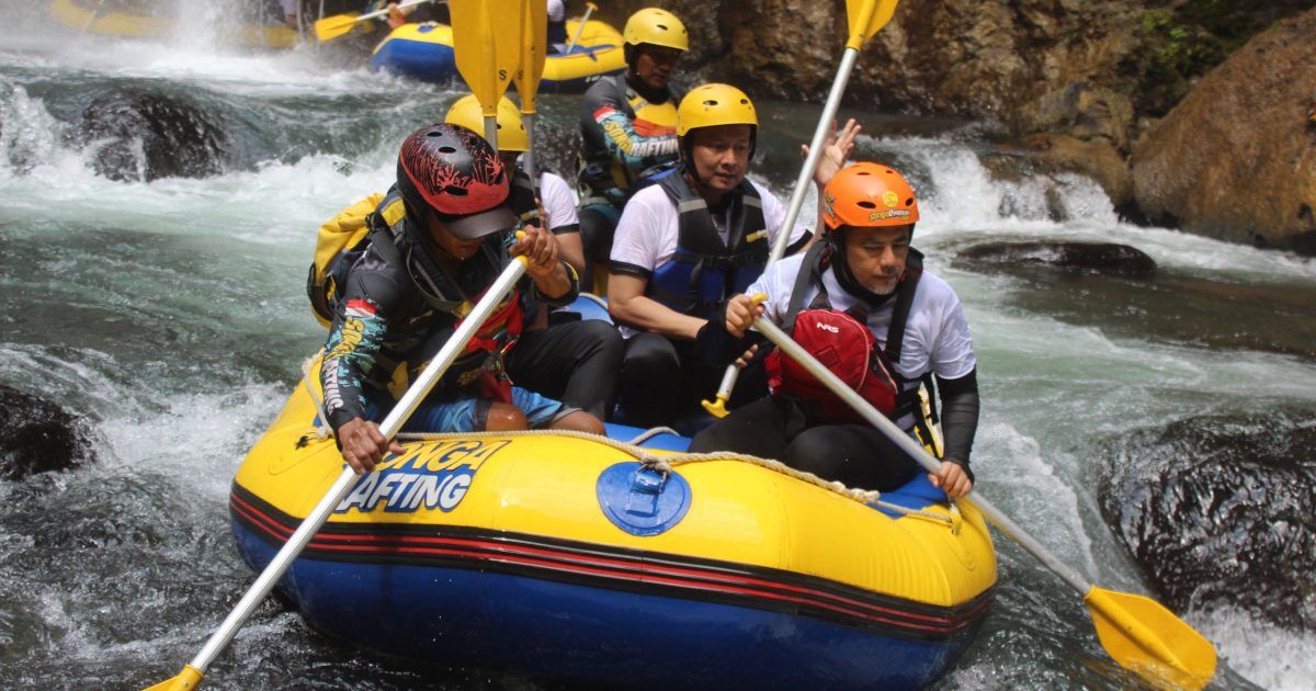 Bupati Probolinggo dan Forkopimda Arung Jeram di Sungai Pekalen, Promosikan Wisata Unggulan Berkelas Nasional