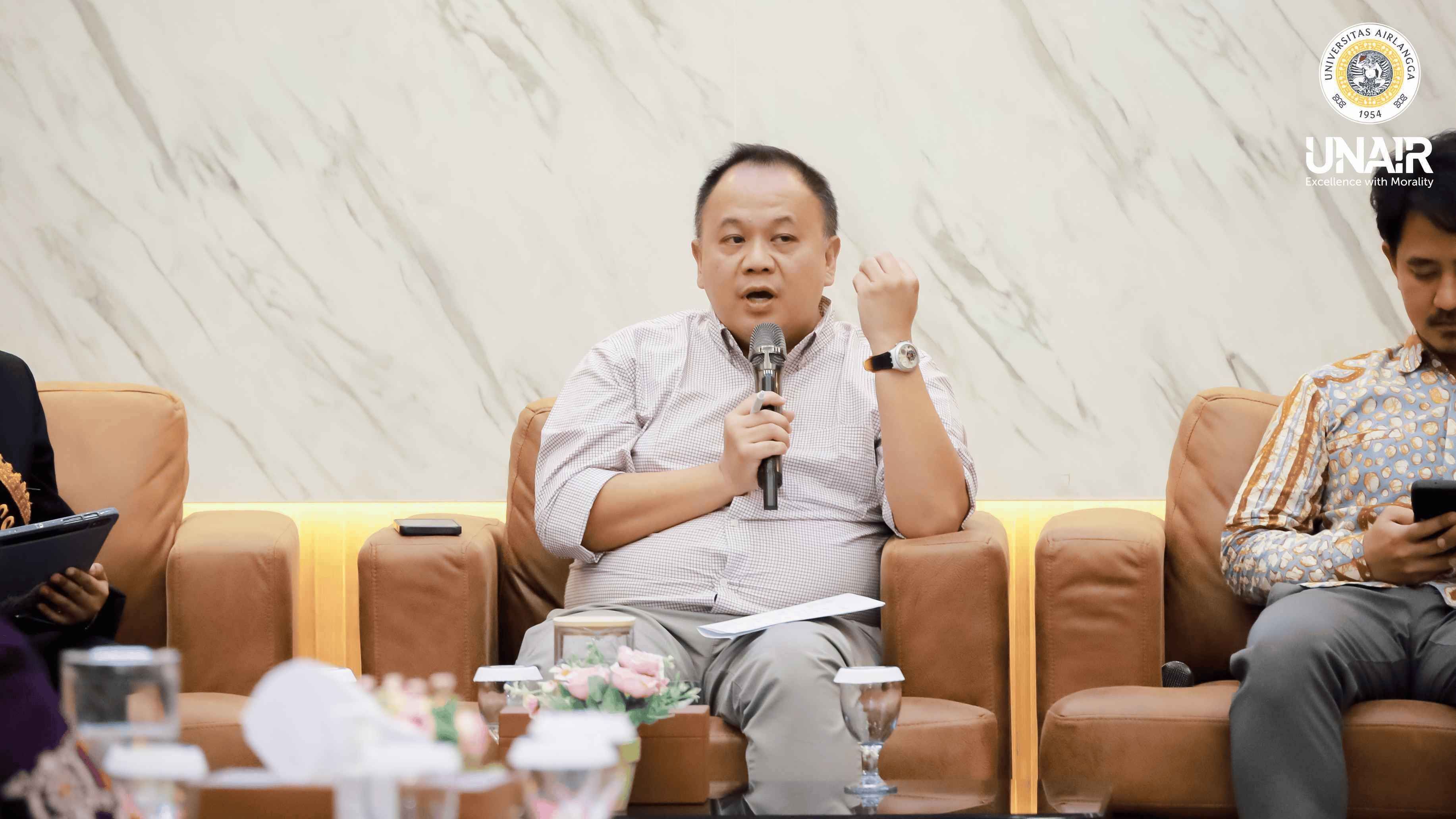 Gandeng ILO, UNAIR Dorong Generasi Muda Jadi Kunci Transisi Energi Berkeadilan di Indonesia